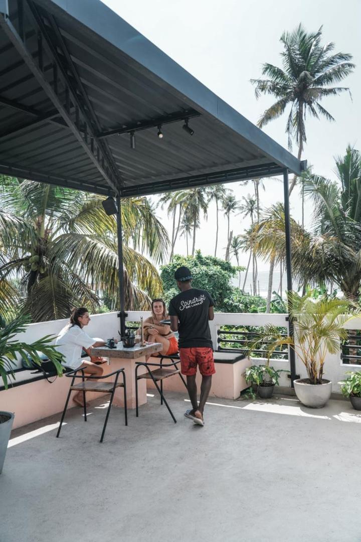 Spindrift Hostel Madiha (Adults Only) Matara Bagian luar foto